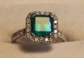 1.87 ct Emerald Ring Muzo in White Gold 33 diamonds
